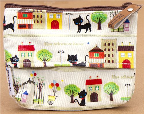 cute-beige-kitty-purse-wallet-in-the-cit